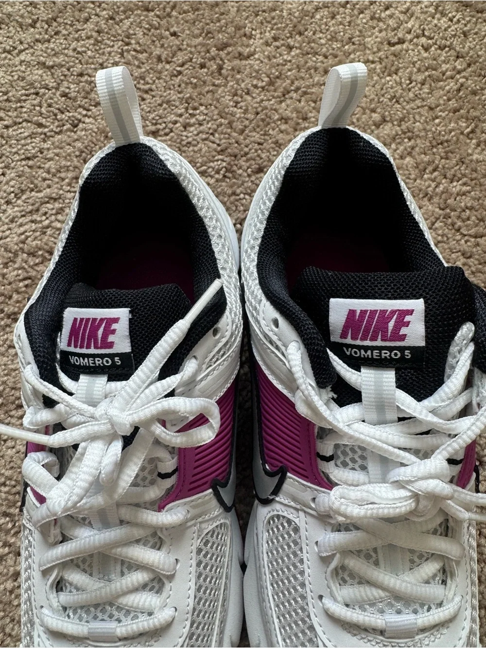 NEW Nike Vomero 5 Women's 7.5 Youth 6 Pink/Black/Silver Sneaker HF6998-102 Sport